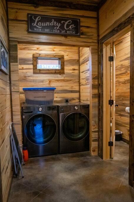 The Big Tex Luxury Cabin Is Epic Broken Bow Exterior foto