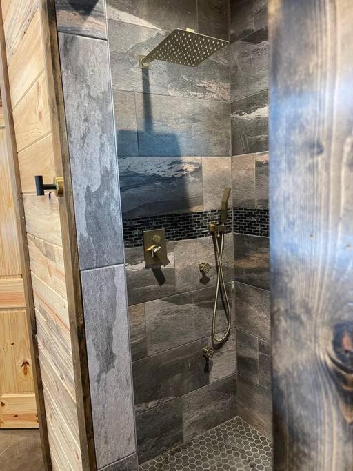 The Big Tex Luxury Cabin Is Epic Broken Bow Exterior foto