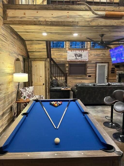 The Big Tex Luxury Cabin Is Epic Broken Bow Exterior foto