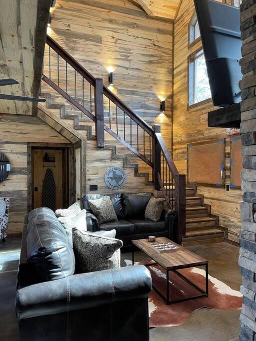 The Big Tex Luxury Cabin Is Epic Broken Bow Exterior foto