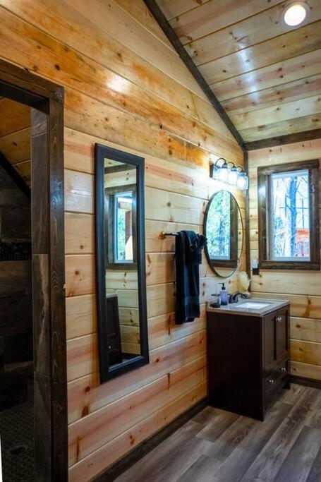 The Big Tex Luxury Cabin Is Epic Broken Bow Exterior foto