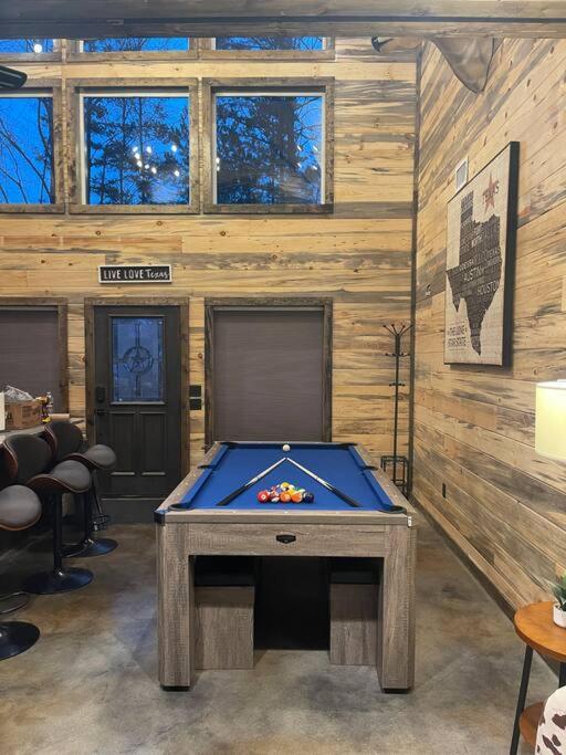 The Big Tex Luxury Cabin Is Epic Broken Bow Exterior foto