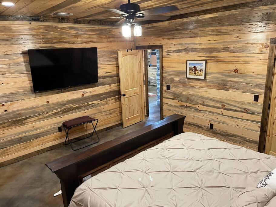 The Big Tex Luxury Cabin Is Epic Broken Bow Exterior foto