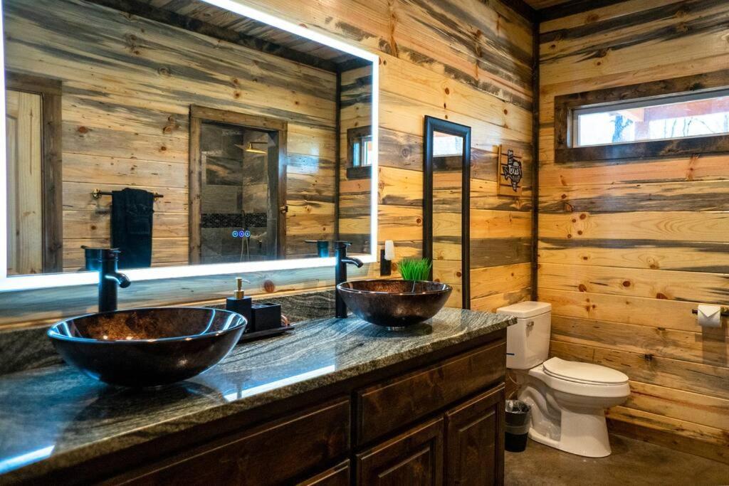 The Big Tex Luxury Cabin Is Epic Broken Bow Exterior foto
